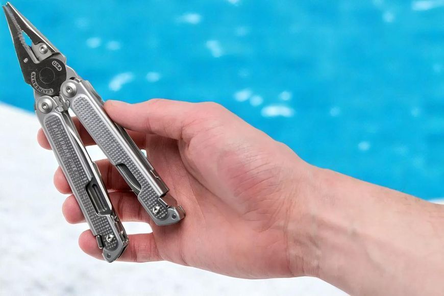 Мультитул Leatherman Free P2 + чехол S-4007803A фото