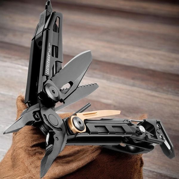 Мультитул Leatherman MUT Black sight adjuster 4008925 фото